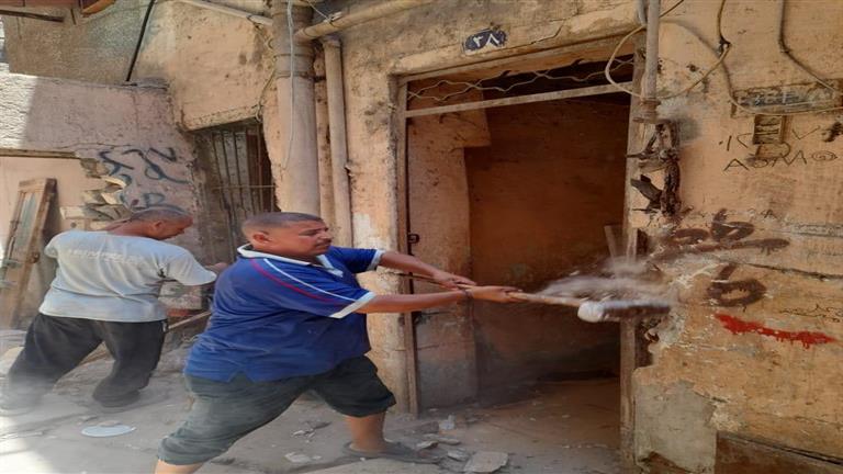 هدم 3 مناطق بالقاهرة.. إزالة 200 عقار بمصر القديمة (صور)