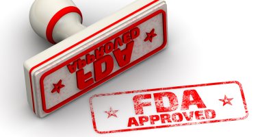 "FDA" تحذر من تناول الشباب اللبان المحتوى على النيكوتين لخطورته على الصحة