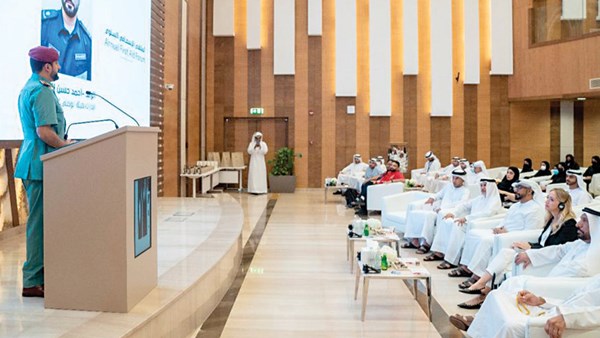 «أبوظبي للدفاع المدني» تشارك في «الملتقى الإسعافي التاسع»