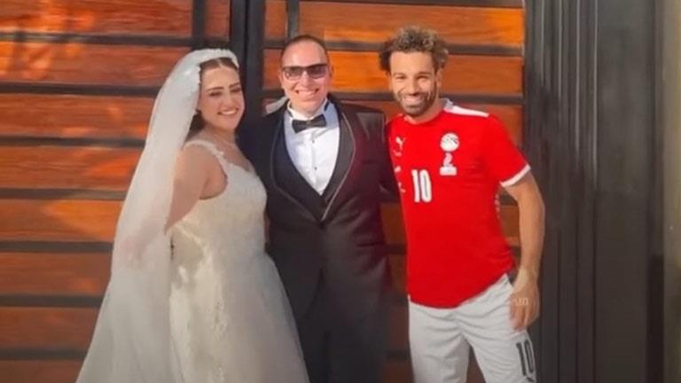 أول تعليق لعروسين الإسكندرية بعد سيلفي محمد صلاح في الفندق -
