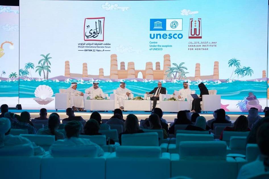 إبراهيم الحاج يستعرض لآلئ التراث البحري لدبي في «الشارقة الدولي للراوي»