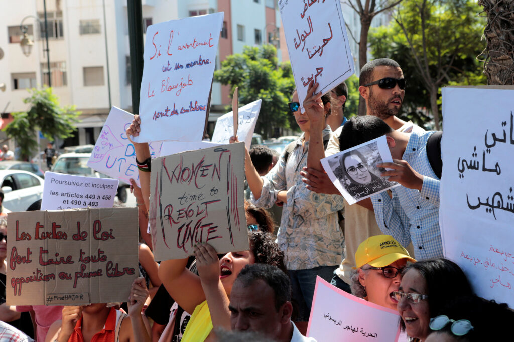 إجهاض سري يهز المغرب.. وفاة مراهقة تكشف "النفاق الأخلاقي"