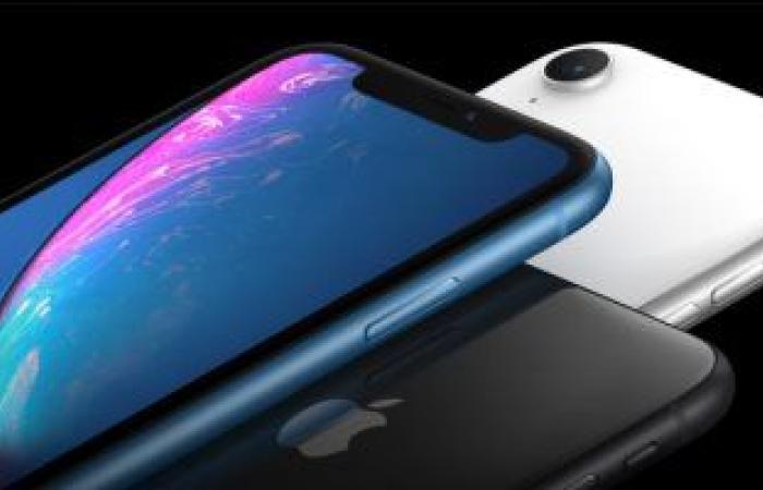 إيه الفرق؟.. أبرز الاختلافات بين هاتفى Nothing Phone و iPhone X