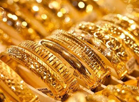ارتفاع كلي.. صعود مفاجئ في أسعار الذهب والدولار بختام تعاملات اليوم الإثنين