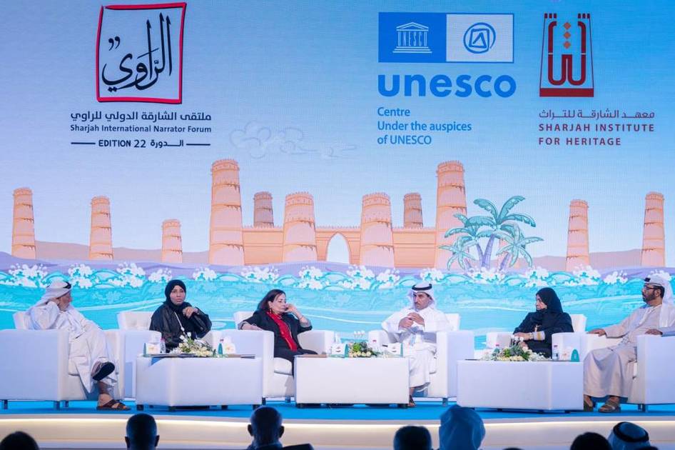البحر يجمع أدباء الخليج على طاولة «الشارقة الدولي للراوي»