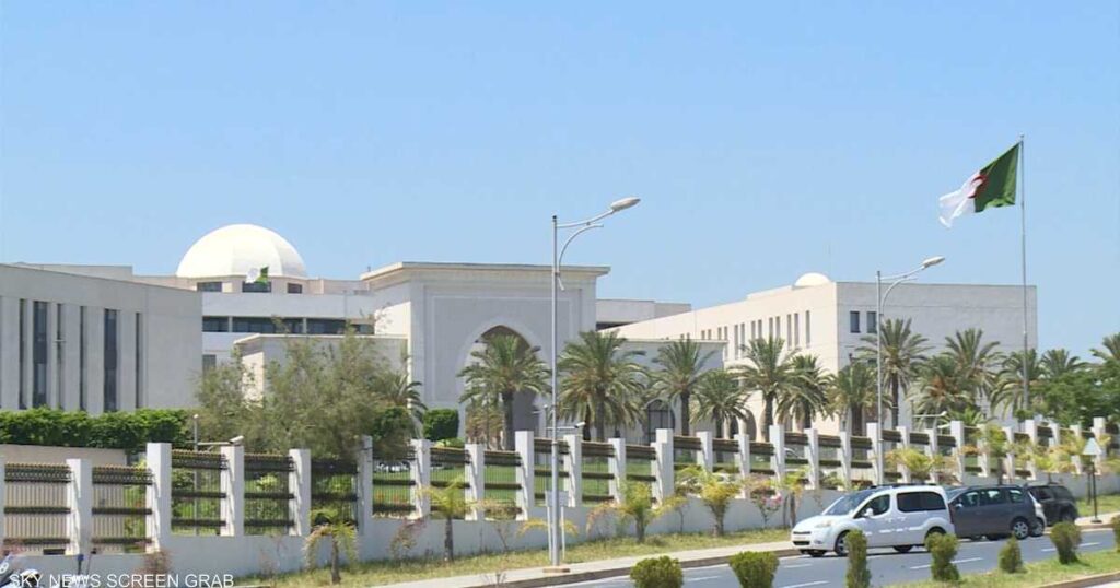 البداية من القاهرة.. خطوة جزائرية بشأن القمة العربية