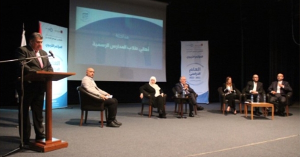 الحلبي: خيارنا افتتاح السنة الدراسية والأولوية لـ«بدلات النقل» و«الرويتب» | تربية وشباب