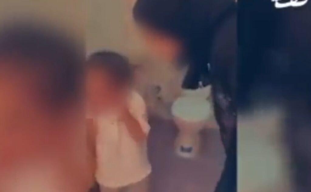 الفيديو أثار غضبا على مواقع التواصل