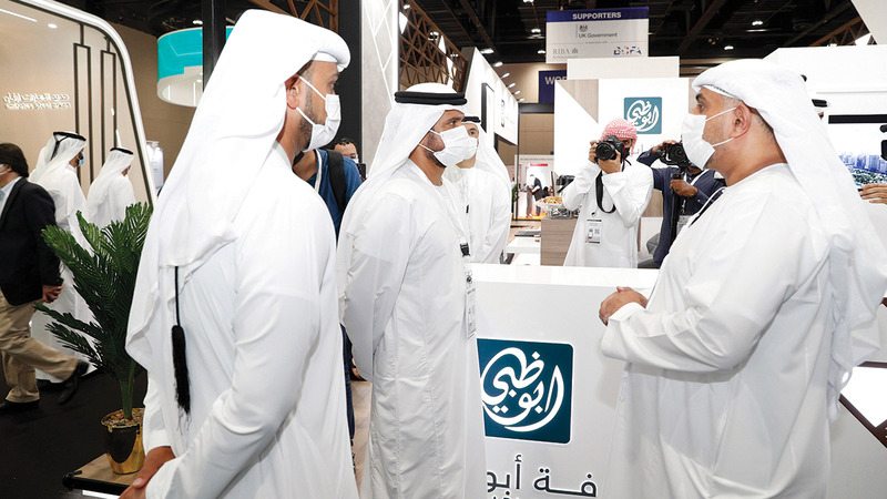 العقود طويلة الأجل تحمي الصناعات المحلية من ارتفاع الأسعار عالمياً