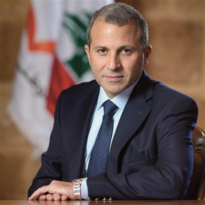 بالصورة: هذا ما كان يفعله باسيل اثناء كلمة جعجع