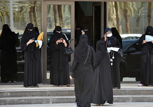 بدون خجل او تردد.. مشهورة سعودية تضع شرط واحد لزواجها.. مهري أن يفعل زوجي هذا الأمر معي كل ليلة..لن تصدق مالشرط.! !