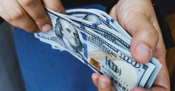 بلبلة في سوق الصّرّافين بسبب الدّولار | اقتصاد
