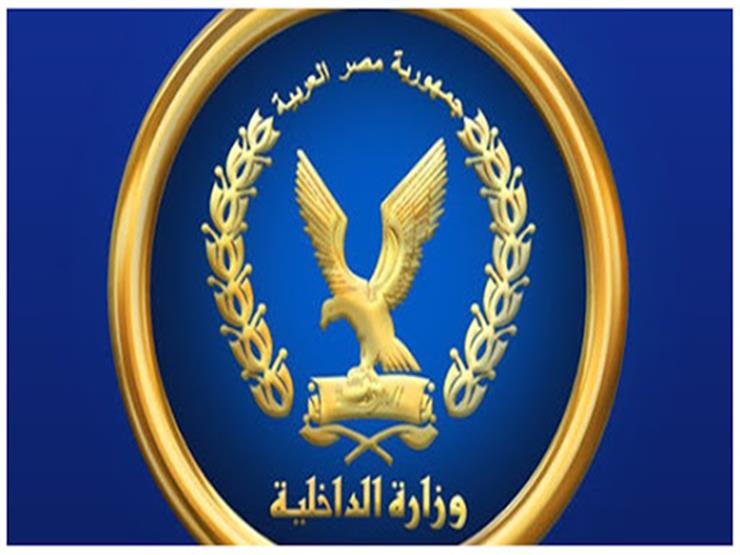 "بوس رجلي".. فيديو اعتداء شخص على آخر بالحذاء يشعل فيسبوك