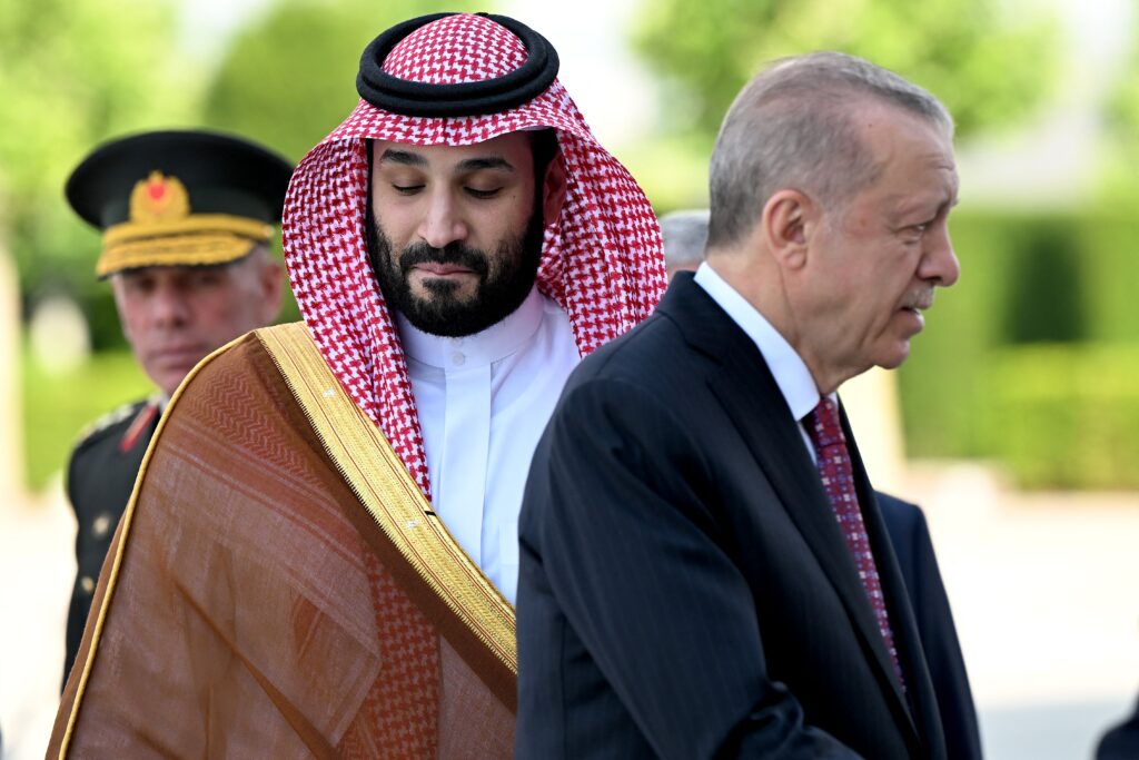 بيرقدار التركية.. الإمارات اشترت والسعودية تريد مصنعا و"القرار للرئيس"