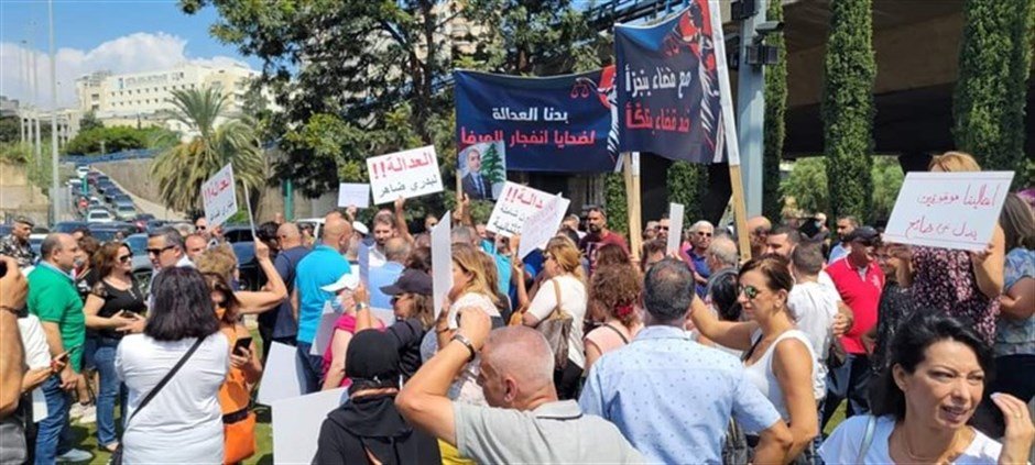 تحرك وتلاسن بين نواب التيار وعبود... اليكم ما الذي يحصل!