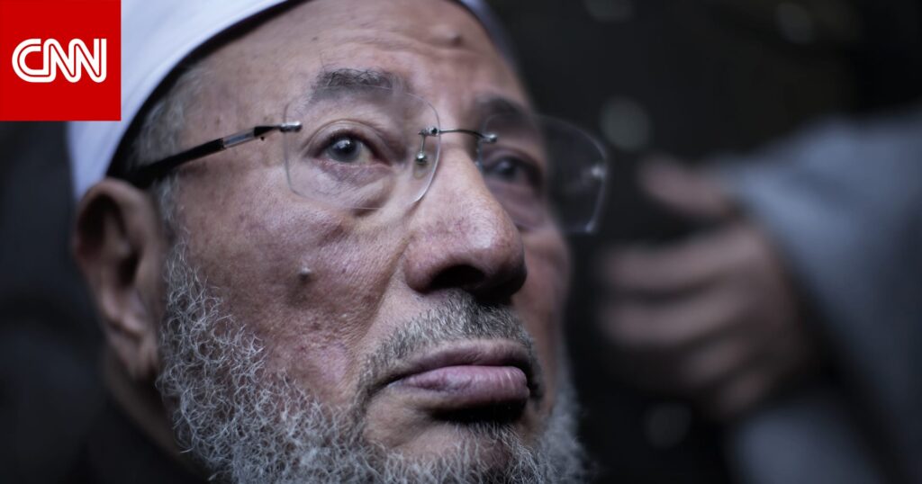 تداول فيديو حشود بتشييع القرضاوي في قطر وما قاله سابقًا لسلمان العودة عن الموت