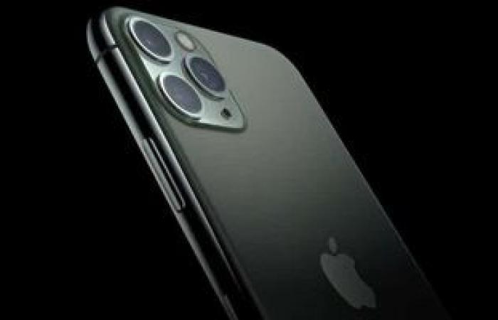تعرف على أبرز الاختلافات بين هاتفى Nothing Phone و iPhone 11 Pro Max