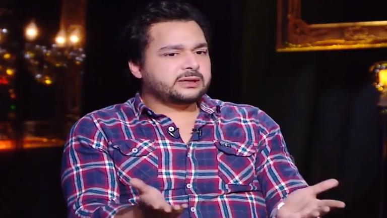 "دمرتني هي وأهلها وخانتني" محمود المهدي يرد على منة عرفة (فيديو)
