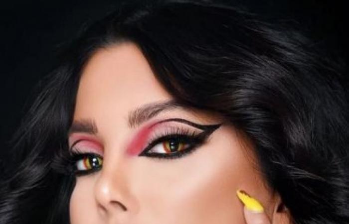 شاهد .. رولا يموت تتجاوز المحظور وتبيح جسدها على السرير .. افجر اطلالة على وجه الارض