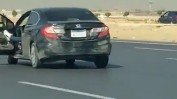 شاهد.. قائد سيارة مصري متهور طاردته الشرطة