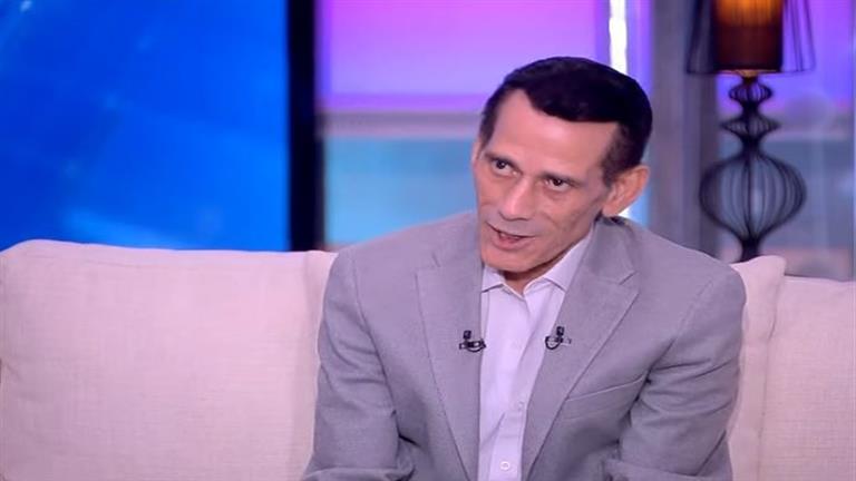 "شوف حد تاني".. محمود عزب: هذا ما فعله محمد منير حينما قلّدت