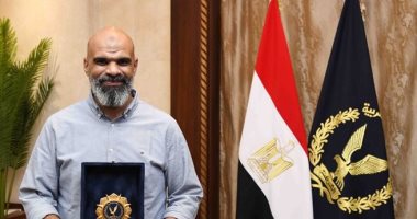 صاحب الموقف البطولي بواقعة طريق مصر السويس: تكريم الداخلية وسام على صدري