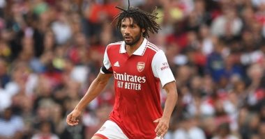 طبيب المنتخب الوطنى يطالب أرسنال بالتقرير الطبي لتشخيص إصابة النني