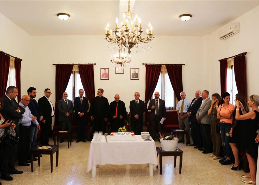 عائلة كرم تكرم رئيس الرابطة المارونية ورئيس جامعة "آل كرم" في بيت الدين