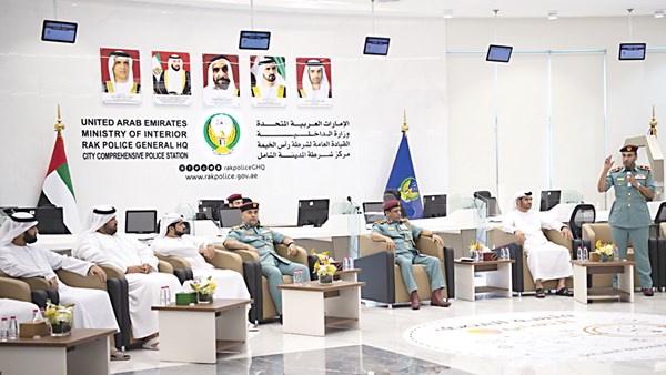 عصف ذهني بشرطة رأس الخيمة لتعزيز جودة الحياة