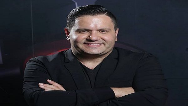 غيّر ديانته من أجل حبيبة عمره.. أسرار صادمة عن حياة إدوارد والمفاجأة في والده الفنان الشهير!