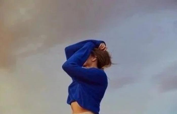 فنانة شهيرة للغاية فائقة الجمال وفاحشة الثراء عاشرت 12 رجلاً .. شاهد فيديو خادش للغاية مسرب دمر حياتها الفنية تماما