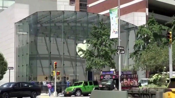 قريباً.. "آيفون" يلتقط الإنترنت دون شبكة هاتفية