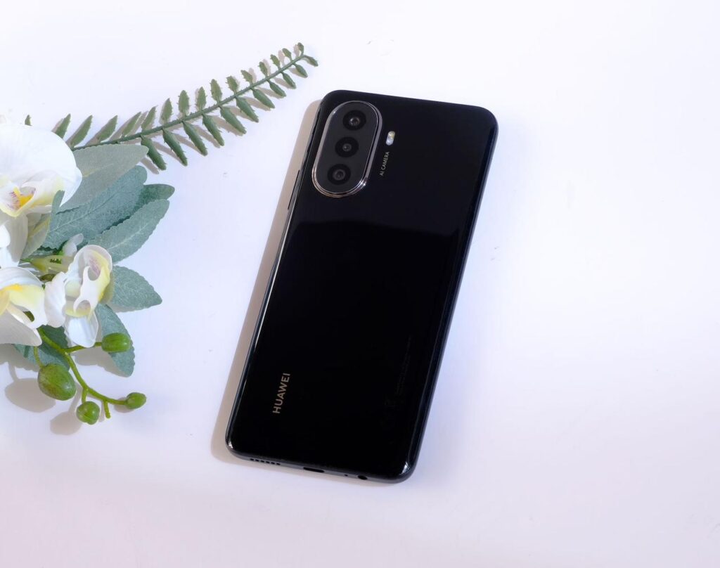 كل ما تريد معرفته عن هاتف HUAWEI nova Y70 الجديد؟ | تكنولوجيا