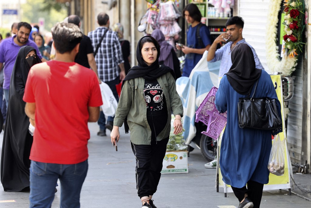 إيران/ شارع