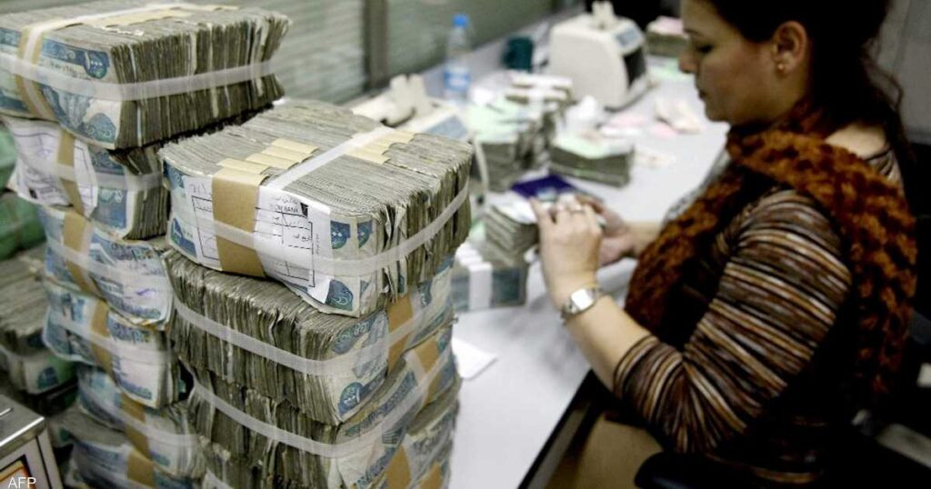 لبنان يعلن عن تأجيل مبطّن لتعديل سعر صرف الدولار