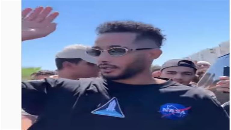 "لو أعرف إنها حلوة كنت اشتريت العربية".. ماذا حدث بين محمد ر