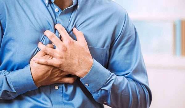 مشكلة صحية تبدو بسيطة لكنها تنذر باحتشاء عضلة القلب