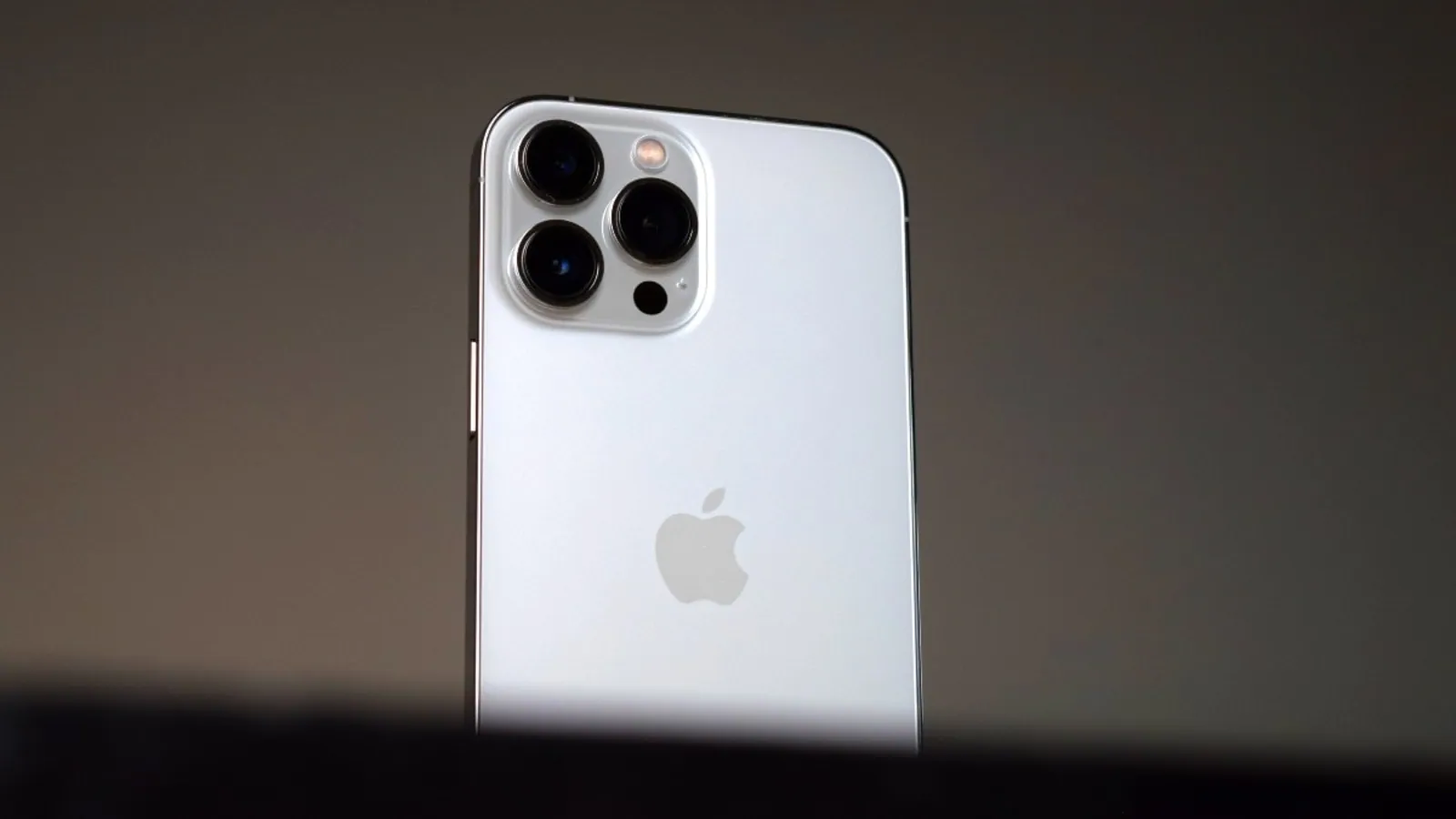 مجموعة شرائح قوية 3nm و USB-C والمزيد