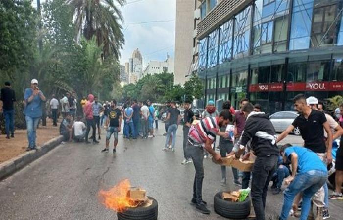 محتجون يحاولون اقتحام قصر العدل بلبنان.. والبنوك تغلق 3 أيام