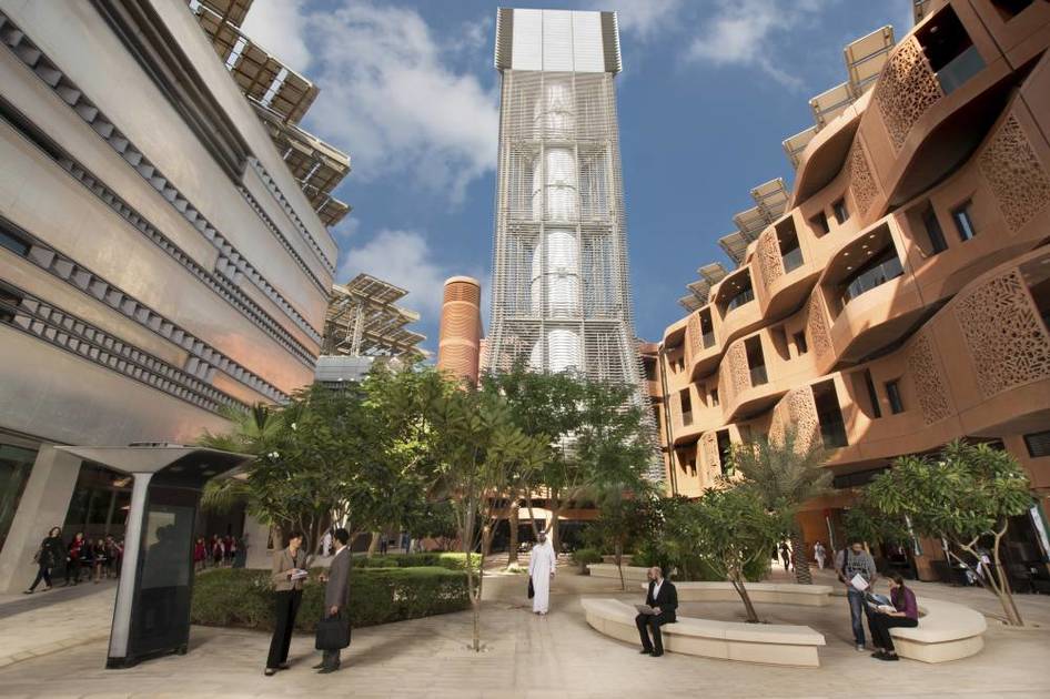 مدينة مصدر في أبوظبي.. تعزز الاستدامة وتدعم الابتكار
