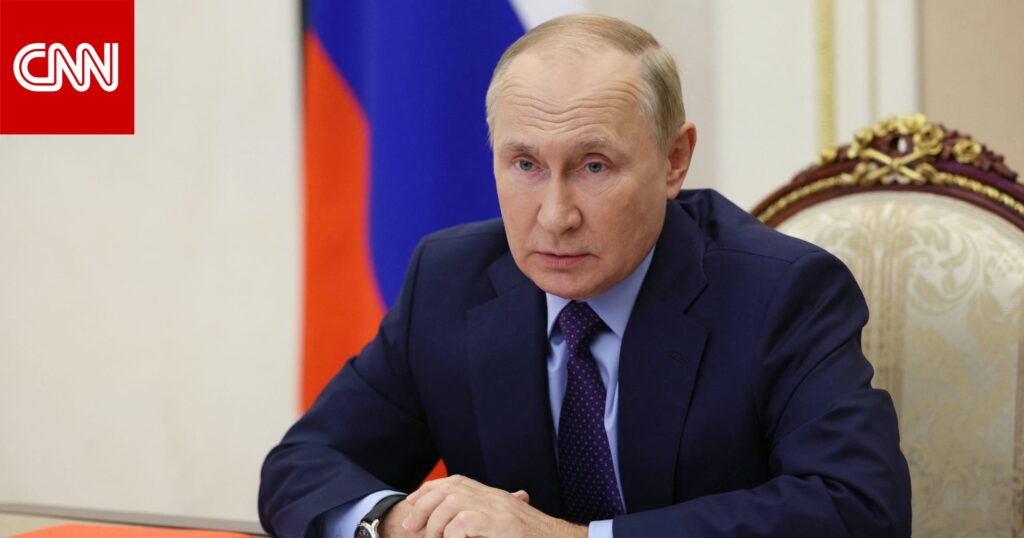 مسؤولون روس يدعون البرلمان إلى "عزل" بوتين.. والشرطة تستدعيهم