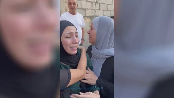 مشهد ونقيضه باللويبدة.. بهجة أم بانتشال رضيعتها وصدمة أخرى فقدت أبناءها الثلاثة