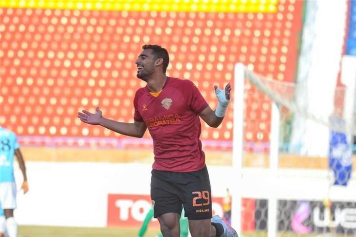 مصدر ليلا كورة: الأهلي يضم شادي حسين.. وريان لسيراميكا