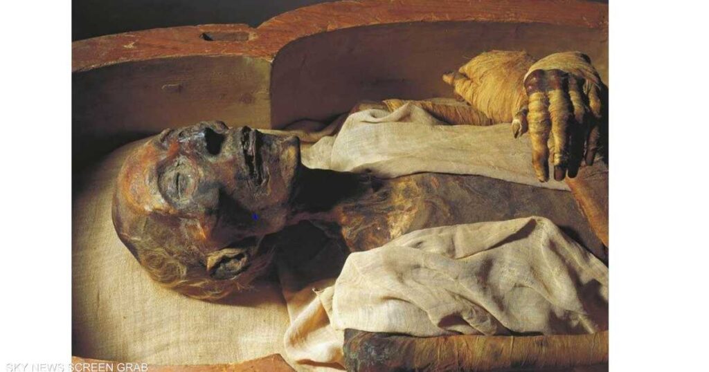 مصر تكتشف تابوتا لأحد "كبار رجال الدولة" في عهد رمسيس الثاني