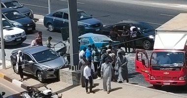 مصرع 6 أشخاص وإصابة 10 آخرين في حادث تصادم 3 سيارات بأسيوط