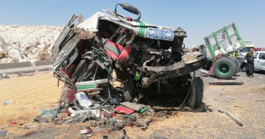 مصرع 7 أشخاص وإصابة 7فى تصادم سيارتى ميكروباص ونقل بـ"زراعى البحيرة"