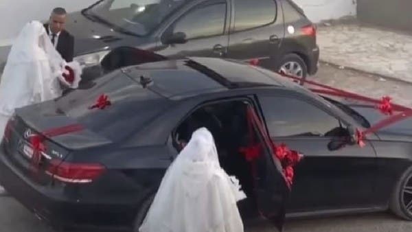 مفاجأة مدوية حول عريس الجزائر الذي تزوج 2 بعرس واحد