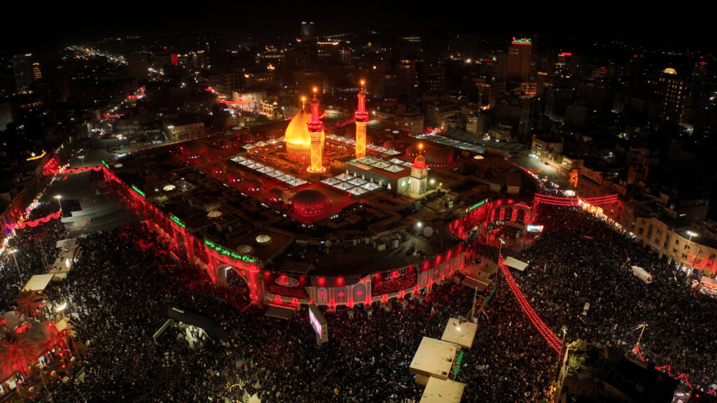 ملايين المسلمين الشيعة يحيون أربعينية الإمام الحسين في كربلاء