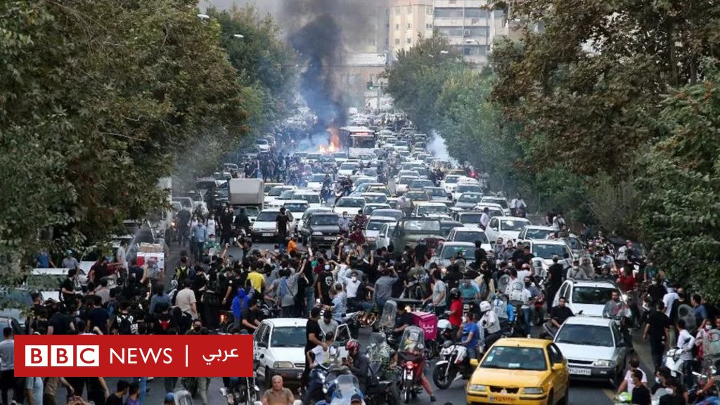 مهسا أميني: عقوبات أمريكية على شرطة الآداب في إيران بعد وفاة الشابة الإيرانية