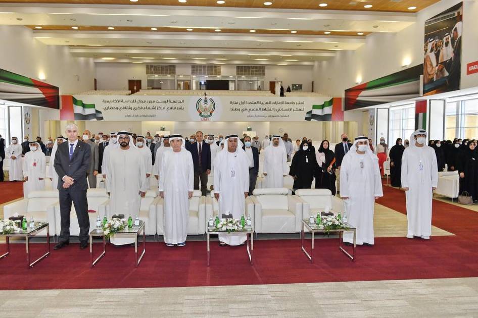 نسيبة: جامعة الإمارات أسرة واحدة في التزامها بتعليم الطلاب والابتكار